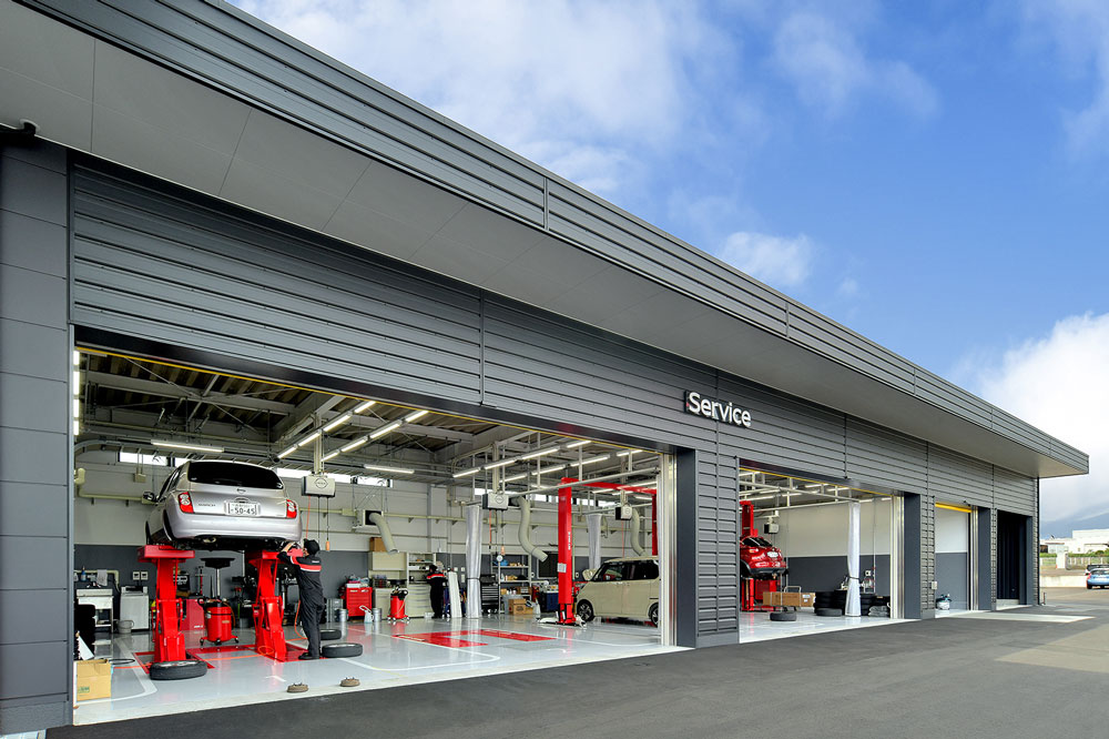 自動車ショールーム・カーディーラー 長野県上田市　長野日産自動車 上田原店