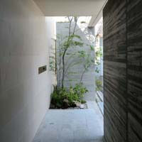 鉄筋コンクリート住宅・RC住宅 立体的な庭を内包する家2サムネール